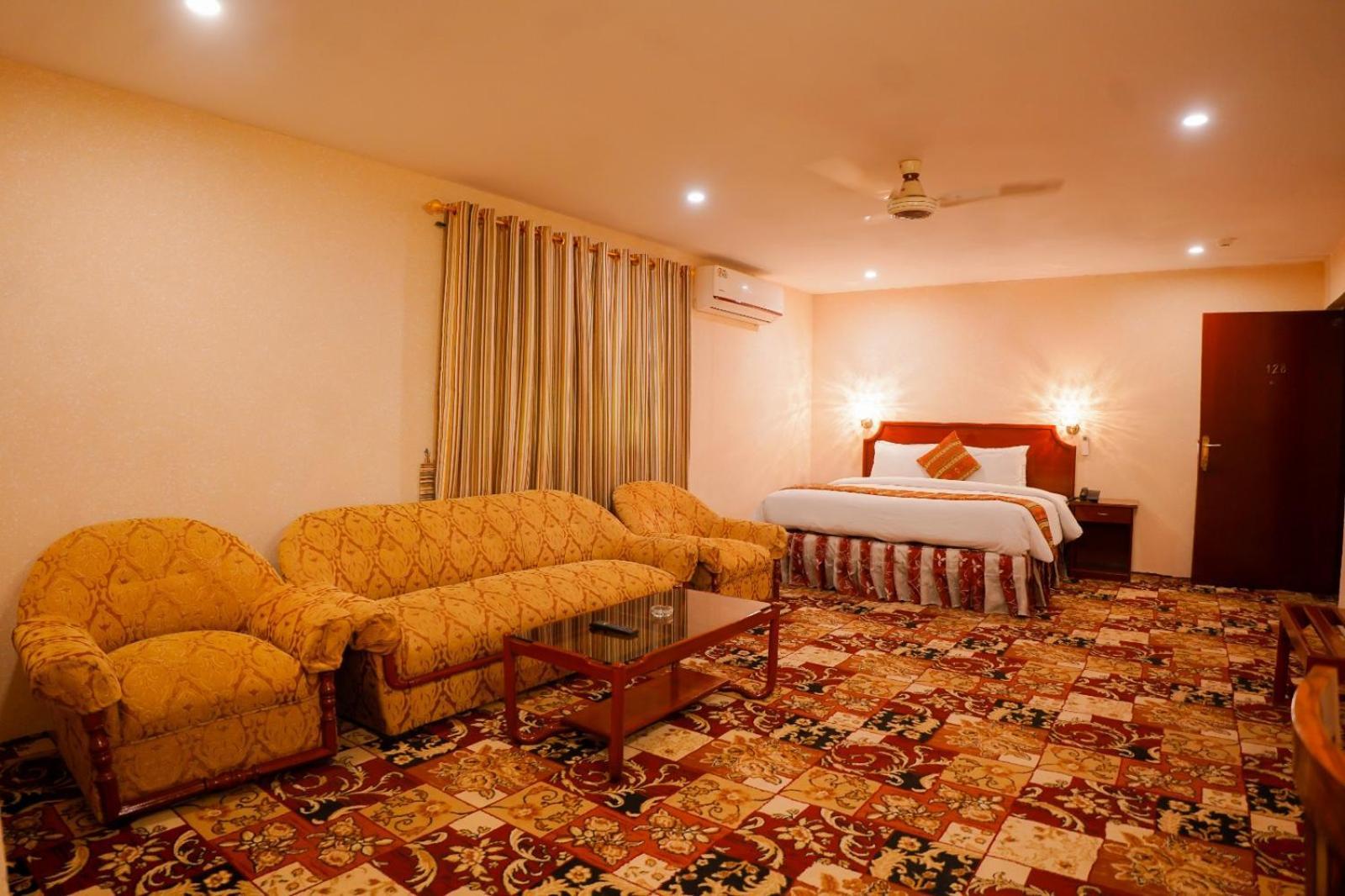 Indus Hotel Hajdarábád Exteriér fotografie