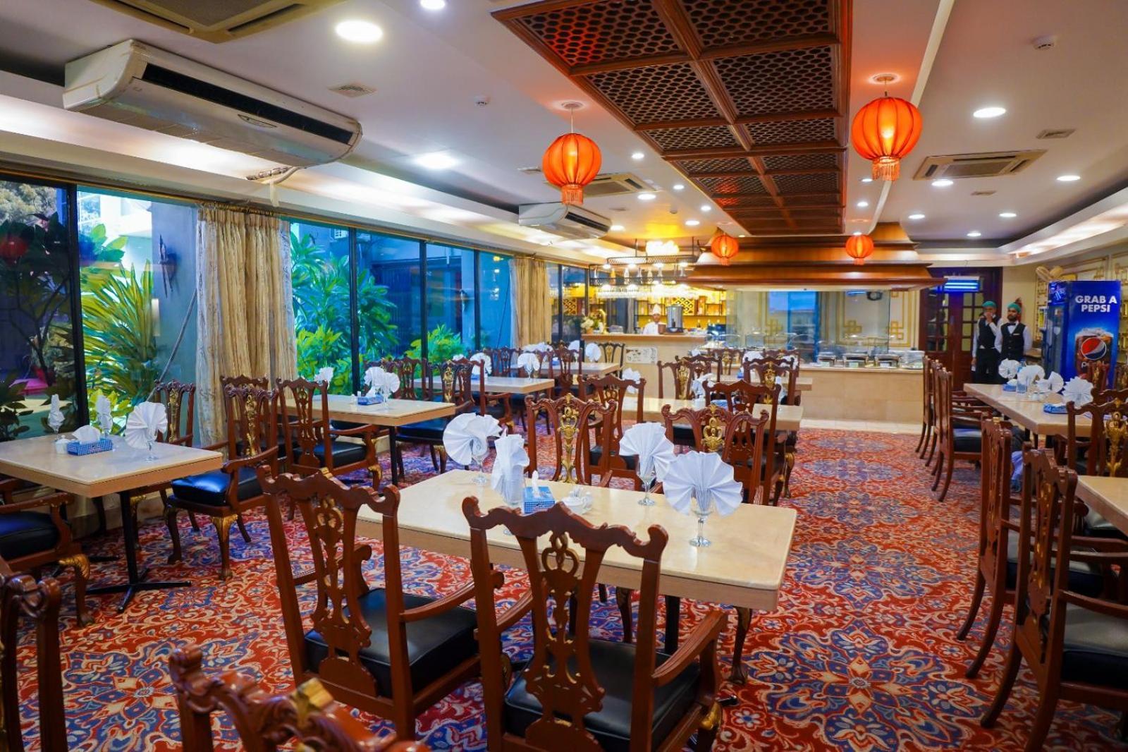 Indus Hotel Hajdarábád Exteriér fotografie